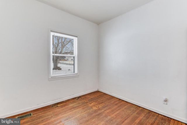 1502 VESPER AVE, Dundalk, MD 21222