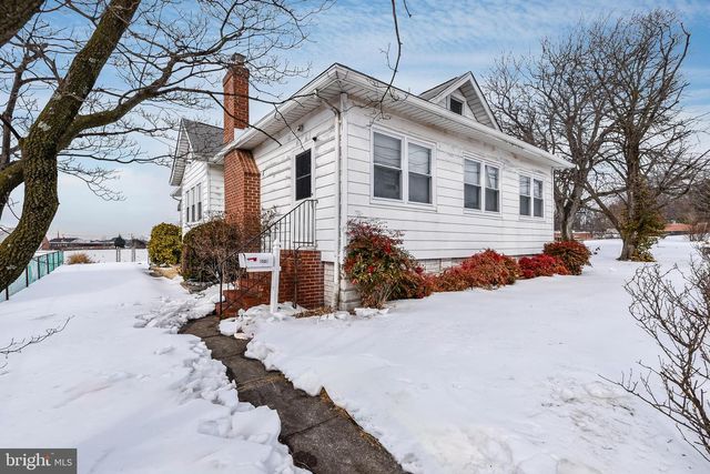 1502 VESPER AVE, Dundalk, MD 21222