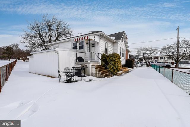 1502 VESPER AVE, Dundalk, MD 21222