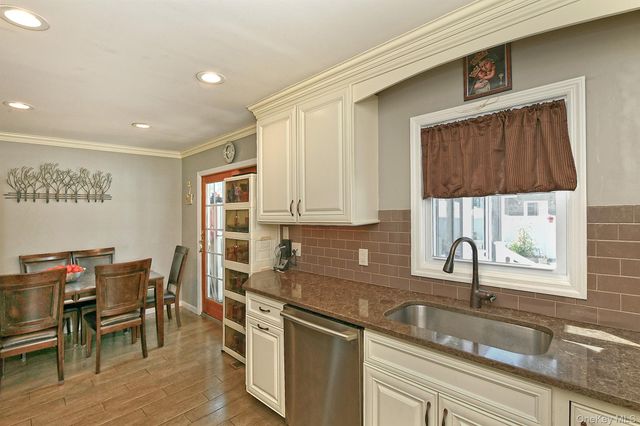 108 Connecticut Avenue, Massapequa, NY 11758