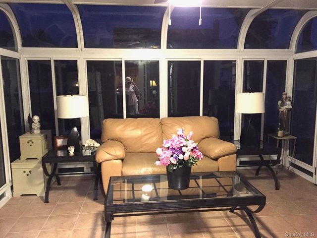 108 Connecticut Avenue, Massapequa, NY 11758