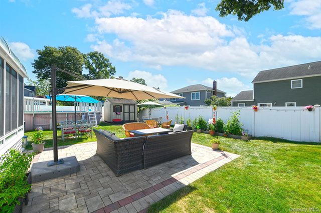 108 Connecticut Avenue, Massapequa, NY 11758