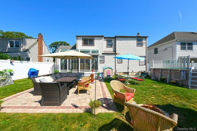 108 Connecticut Avenue, Massapequa, NY 11758