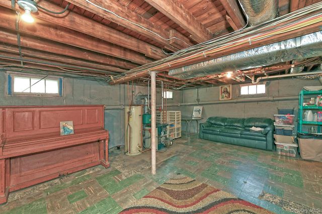 108 Connecticut Avenue, Massapequa, NY 11758