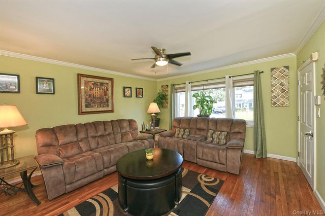 108 Connecticut Avenue, Massapequa, NY 11758