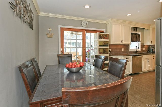 108 Connecticut Avenue, Massapequa, NY 11758