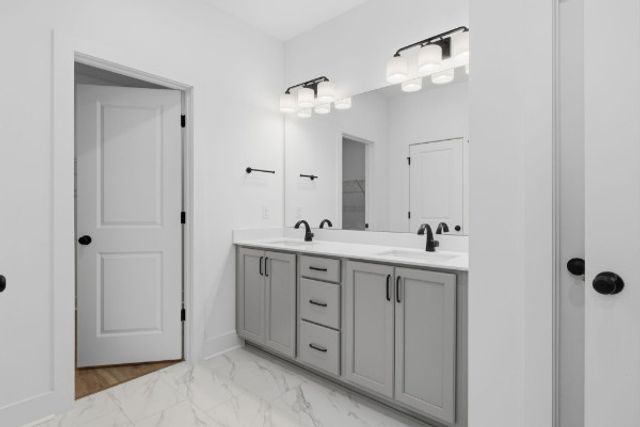 1414 Charles Dr, Chapel Hill, TN 37034