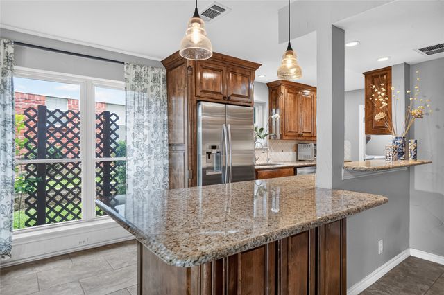 222 Inverness Drive, Trophy Club, TX 76262