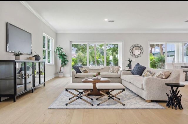 6705 S HIMES AVENUE, Tampa, FL 33611
