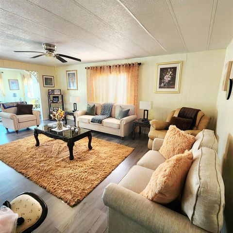 5 El Portal Lane, Port St. Lucie, FL 34952