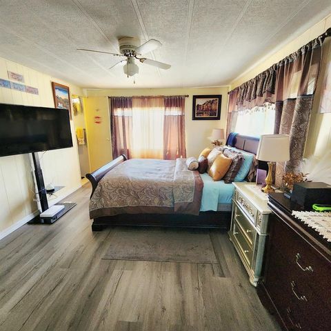 5 El Portal Lane, Port St. Lucie, FL 34952