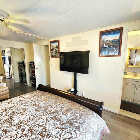 5 El Portal Lane, Port St. Lucie, FL 34952
