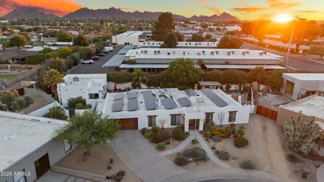 3501 E CANNON Drive, Phoenix, AZ 85028