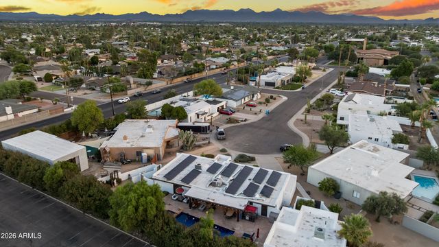 3501 E CANNON Drive, Phoenix, AZ 85028