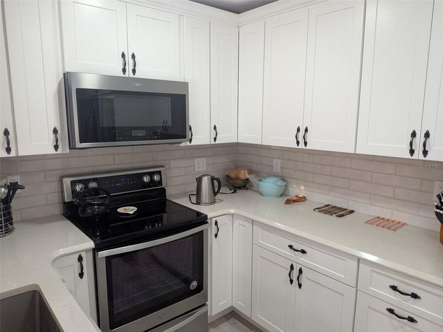 700 STARKEY ROAD 821, Largo, FL 33771