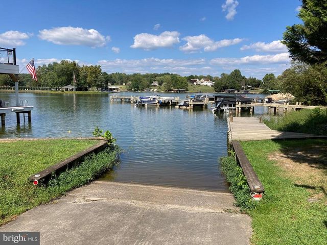 15506 HETH DR, Mineral, VA 23117