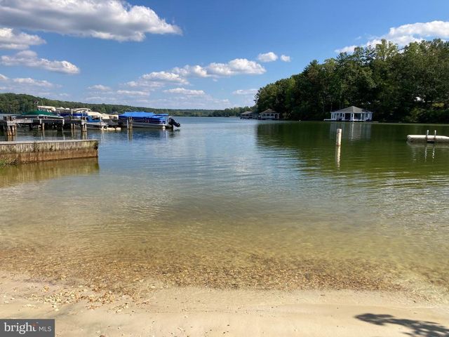 15506 HETH DR, Mineral, VA 23117