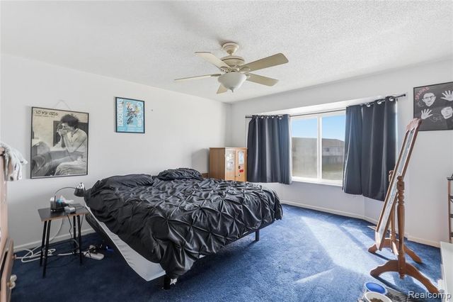 802 Crystal Lane, Marysville, MI 48040