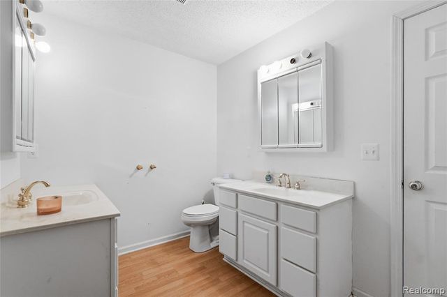 802 Crystal Lane, Marysville, MI 48040