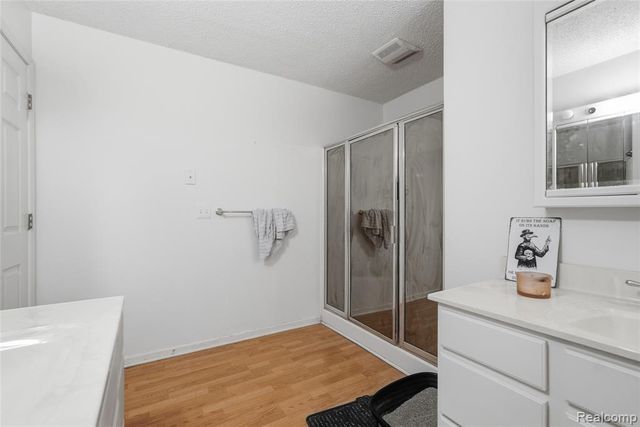 802 Crystal Lane, Marysville, MI 48040