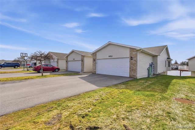802 Crystal Lane, Marysville, MI 48040