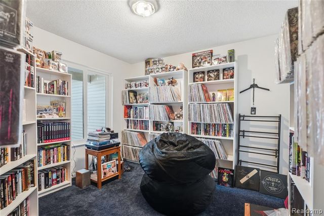 802 Crystal Lane, Marysville, MI 48040