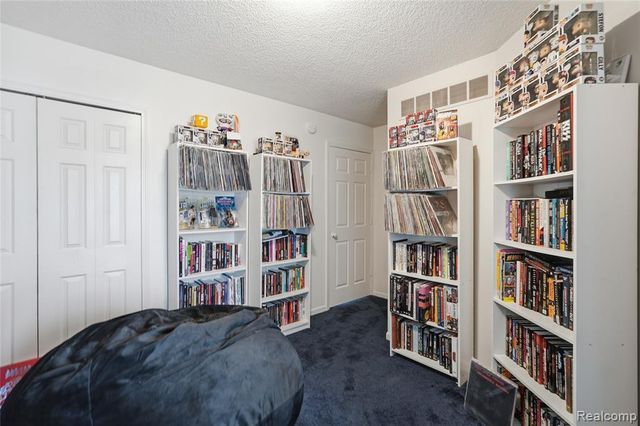 802 Crystal Lane, Marysville, MI 48040