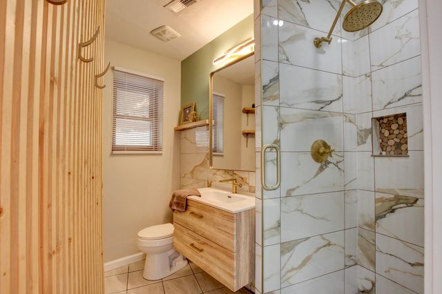 1187 Gip Manning RD, Clarksville, TN 37042