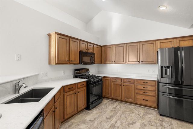 2210 E TUSCANY WAY, Appleton, WI 54913