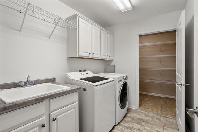 2210 E TUSCANY WAY, Appleton, WI 54913