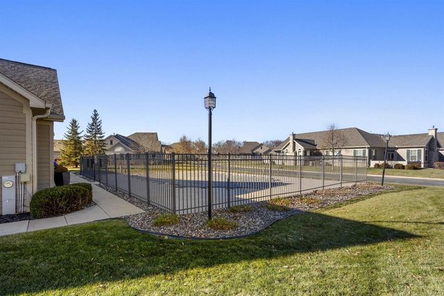 2210 E TUSCANY WAY, Appleton, WI 54913