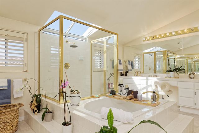 15109 Shining Star Ln, San Leandro, CA 94579