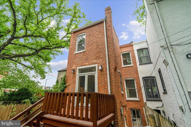 1105 G ST SE, Washington, DC 20003