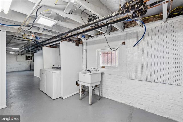 1105 G ST SE, Washington, DC 20003