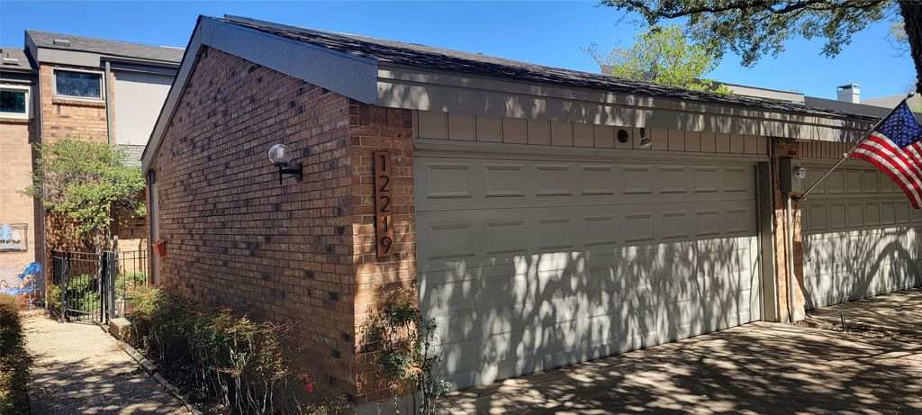 12219 Montego Plaza, Dallas, TX 75230