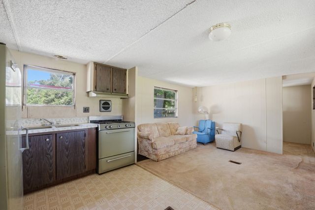 5739 S Washington, Wichita, KS 67216