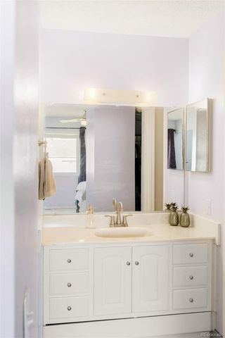 1569 S Sable Boulevard B, Aurora, CO 80012