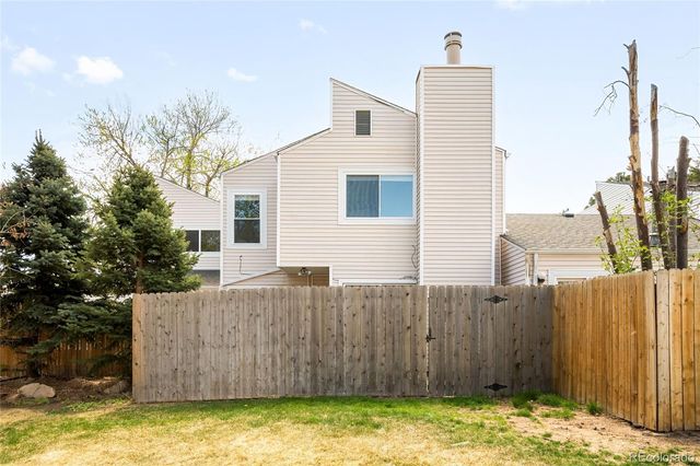 1569 S Sable Boulevard B, Aurora, CO 80012