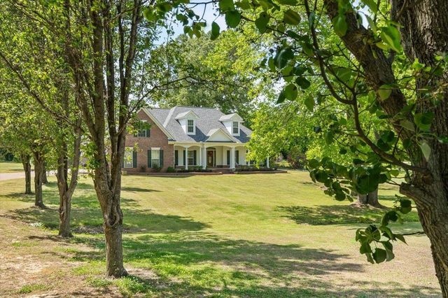 425 ALISHA DR, Rossville, TN 38066