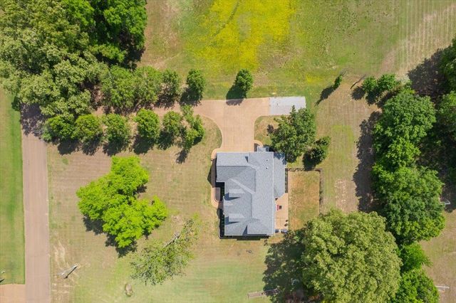 425 ALISHA DR, Rossville, TN 38066