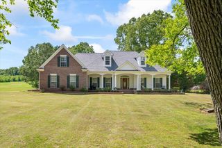425 ALISHA DR, Rossville, TN 38066