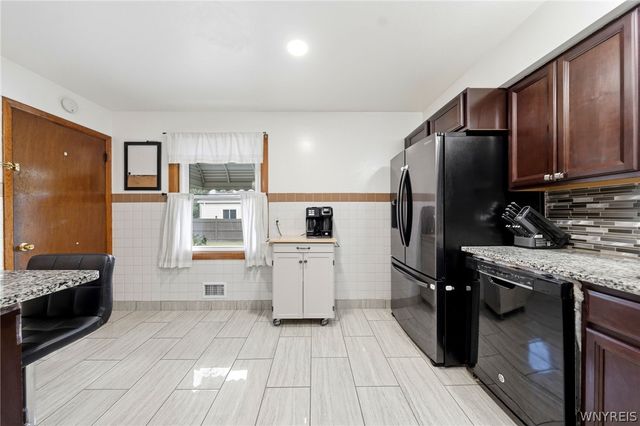 301 Homecrest Drive, Amherst, NY 14226