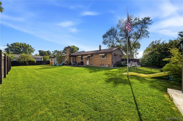 301 Homecrest Drive, Amherst, NY 14226