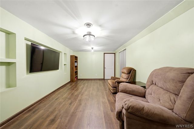 301 Homecrest Drive, Amherst, NY 14226