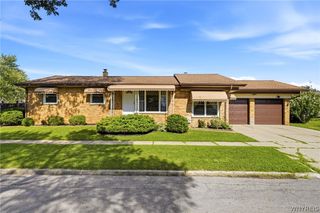301 Homecrest Drive, Amherst, NY 14226