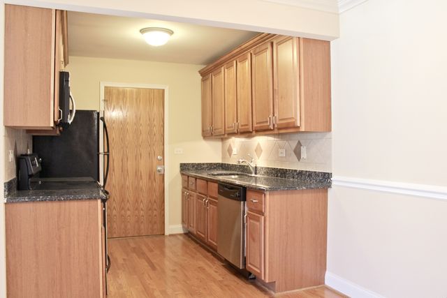 5029 N East River Road 2A, Norridge, IL 60706