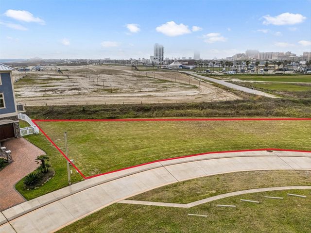 44 Grand Beach Boulevard, Galveston, TX 77550