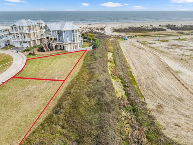 44 Grand Beach Boulevard, Galveston, TX 77550