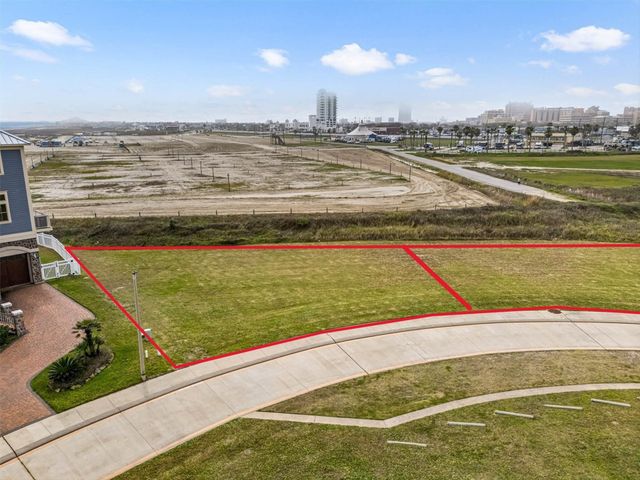 44 Grand Beach Boulevard, Galveston, TX 77550
