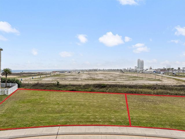 44 Grand Beach Boulevard, Galveston, TX 77550